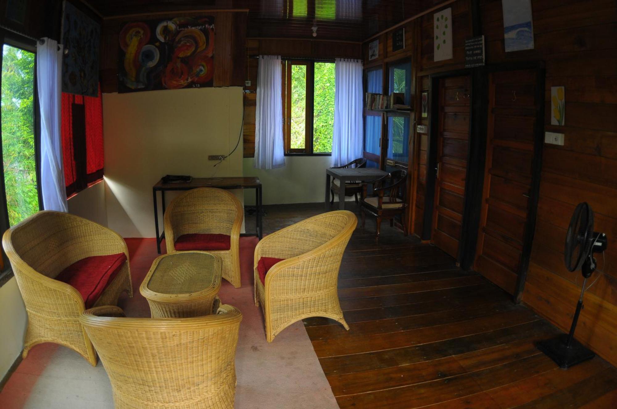 Apartmán Air Manis Secret Surfcamp Taluk Batung Exteriér fotografie