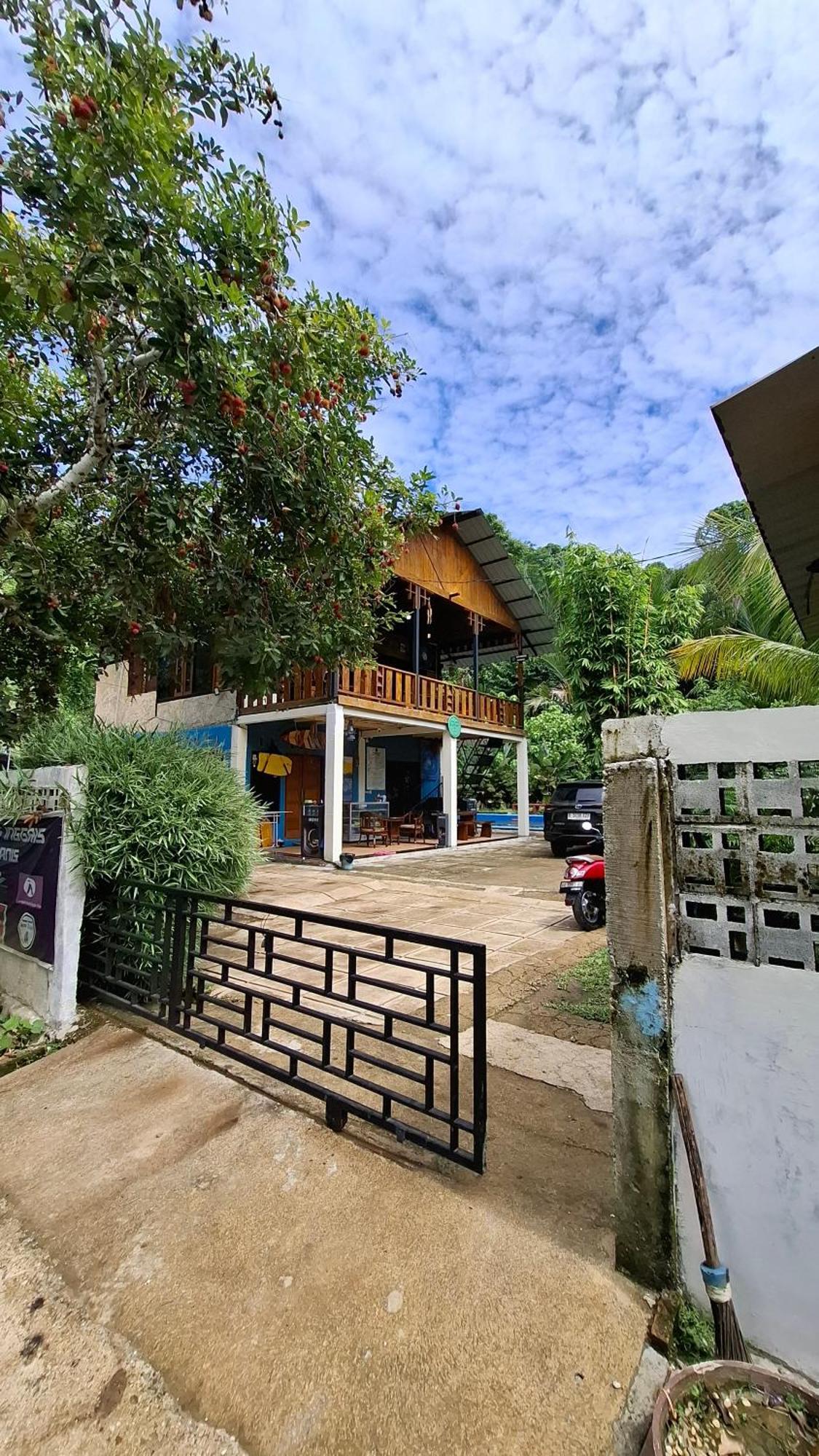 Apartmán Air Manis Secret Surfcamp Taluk Batung Exteriér fotografie
